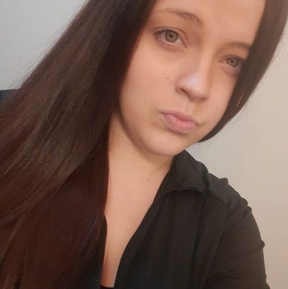 Meet your Posher, April l - Picture 1 of 1